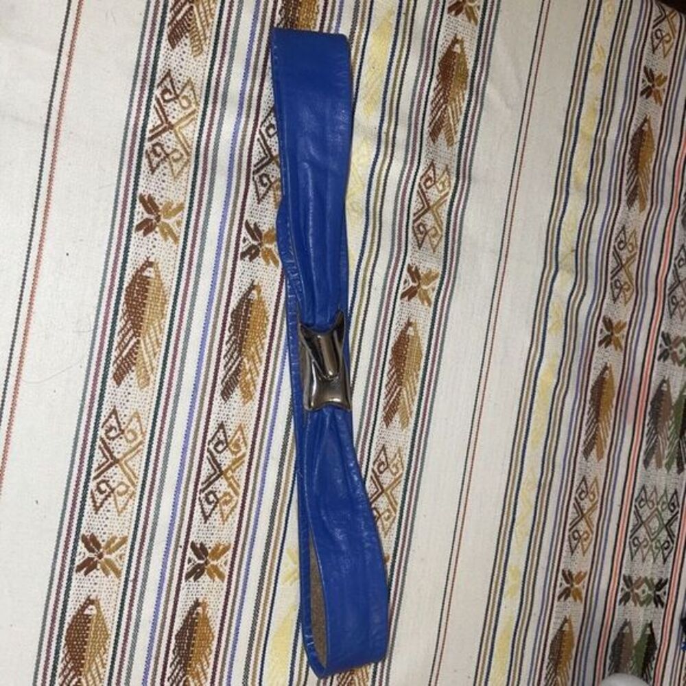 Gorgeous Blue Leather Belt W Clip Over Buckle The Leather Shop 28-31"‎ Small